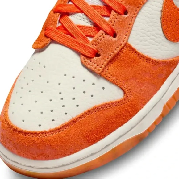 Nike Dunk Low Safety Orange & Light Bone Women's US Size Womens 11 Mens 9.5 NIB - Picture 12 of 16